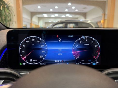 Certified 2025 Mercedes-Benz GLB 250 image 9