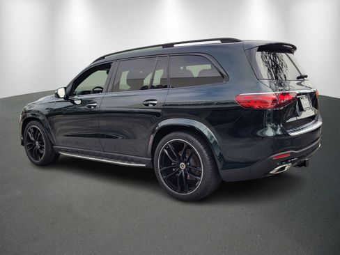 Used 2025 Mercedes-Benz GLS 450 4MATIC image 5