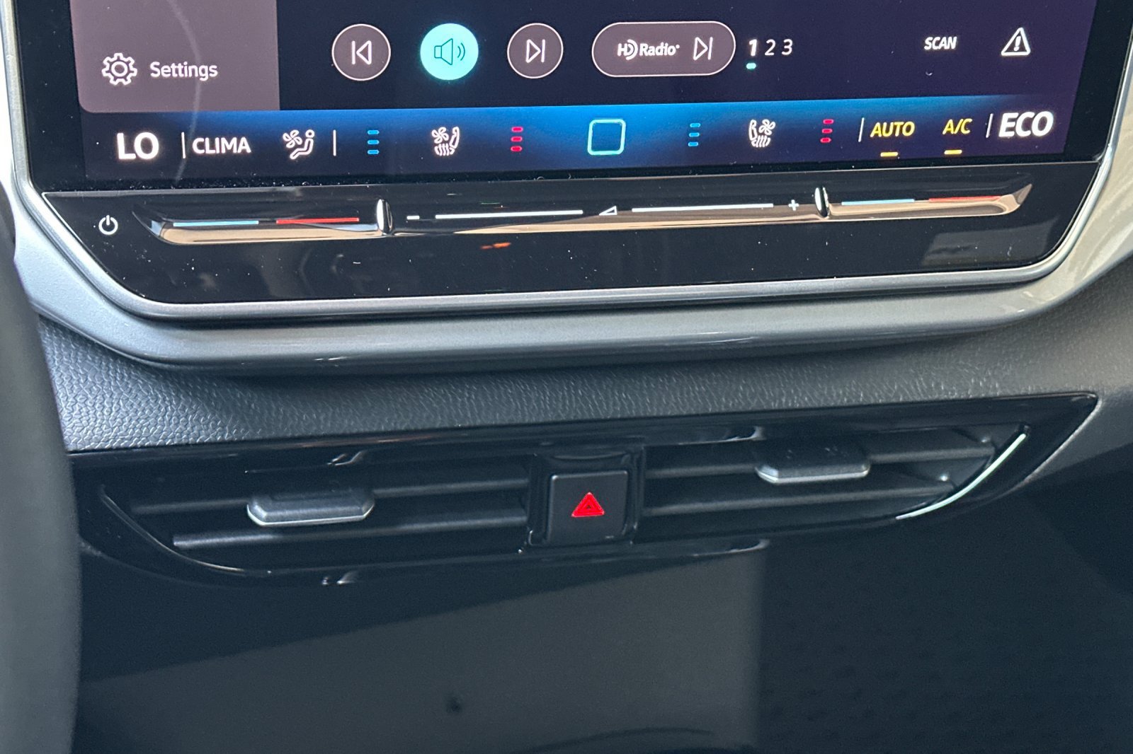 New 2026 Volkswagen ID.4 Pro S AWD/4WD image 18