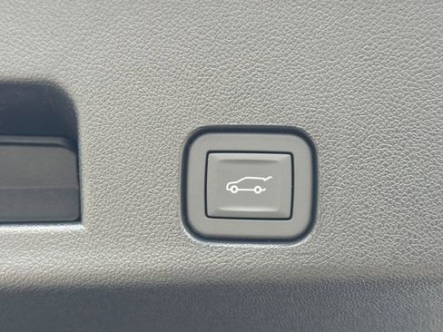 New 2026 Chevrolet Traverse LT image 20