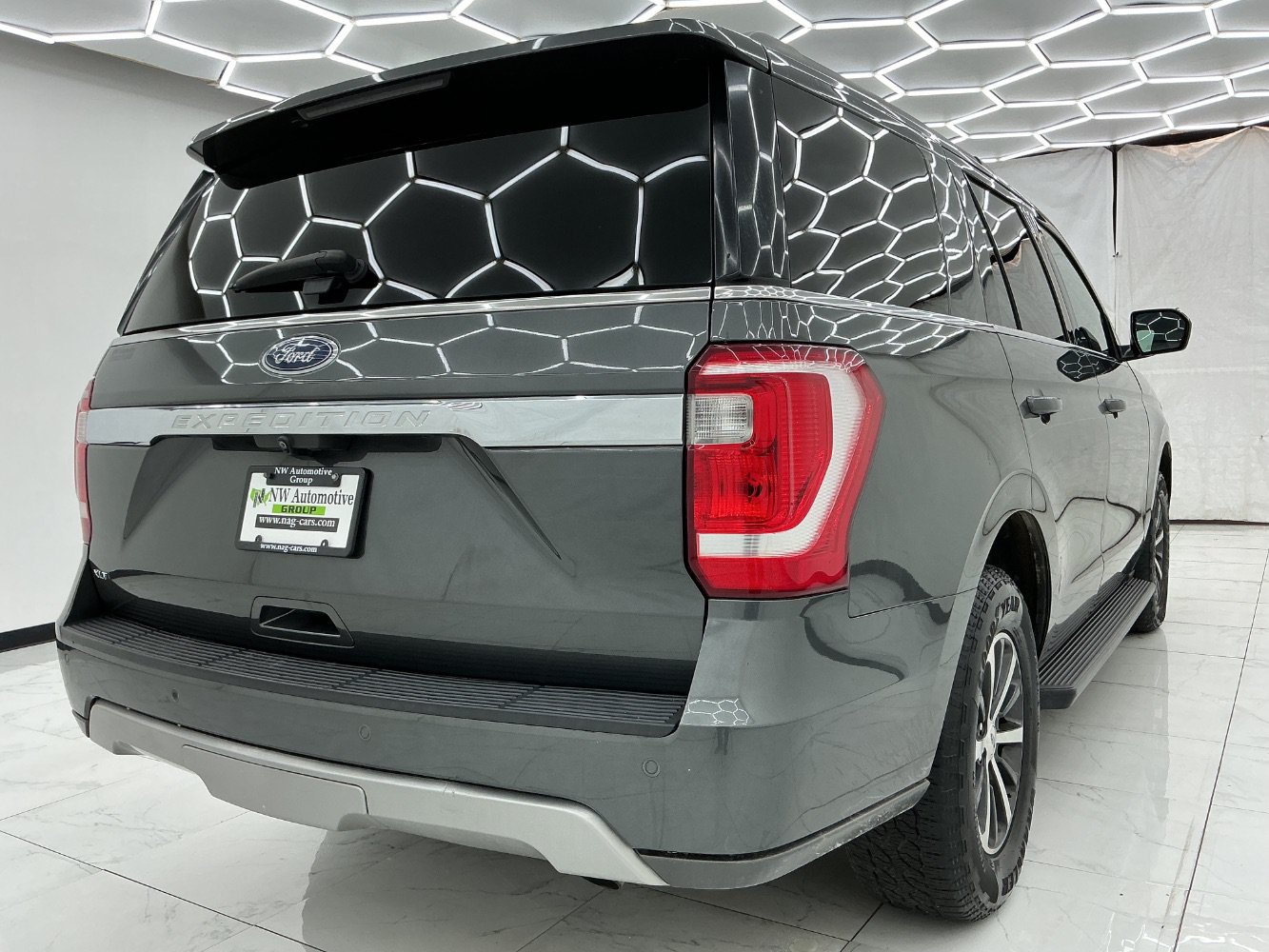Used 2020 Ford Expedition XLT AWD/4WD image 8