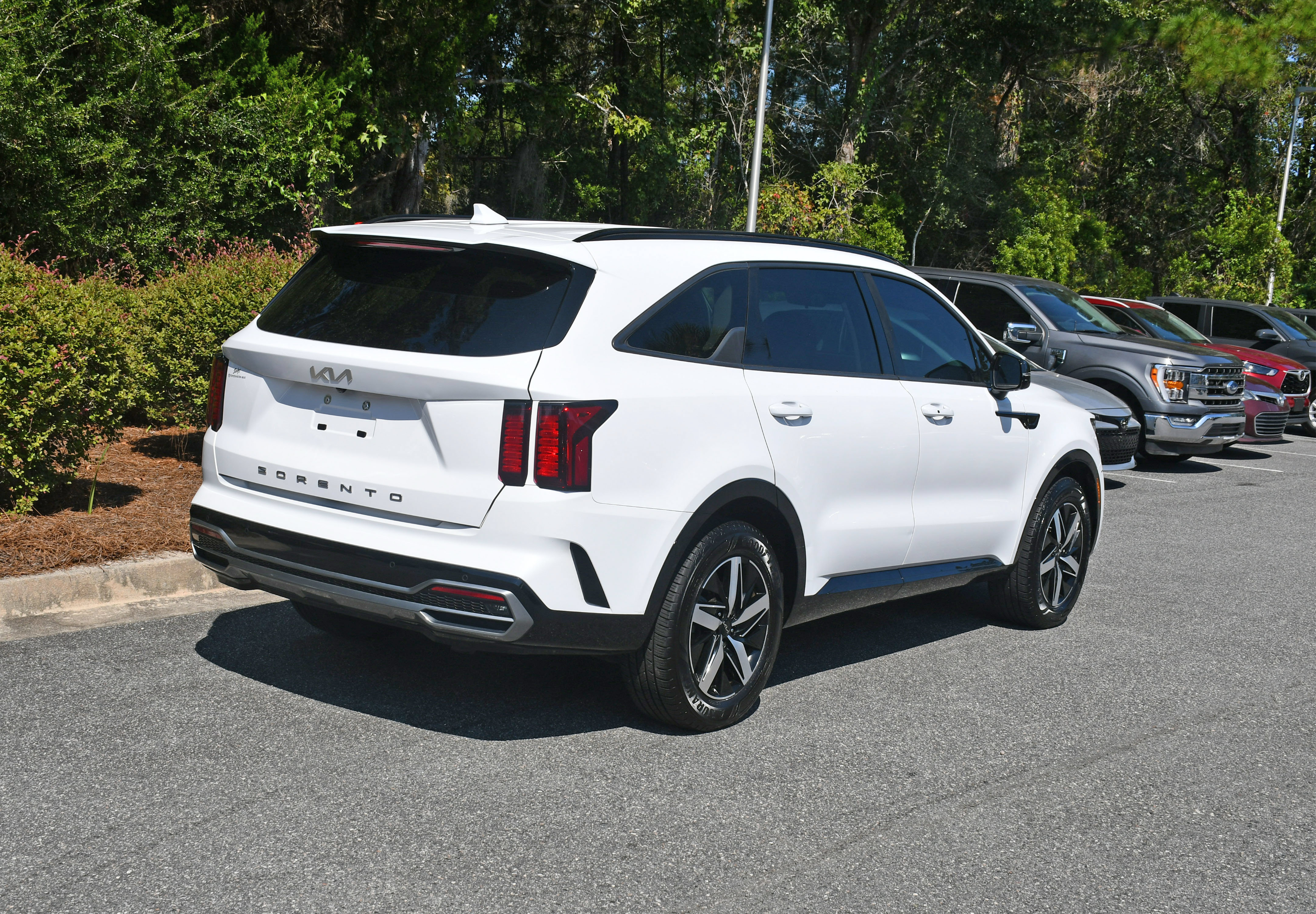 Used 2022 Kia Sorento EX FWD image 4