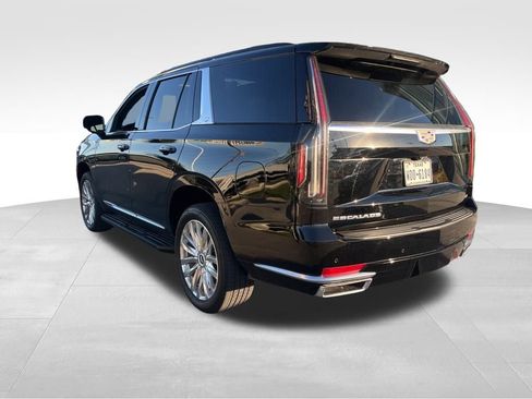 Certified 2024 Cadillac Escalade Premium Luxury image 4