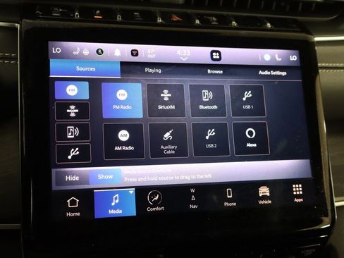 Used 2023 Jeep Grand Cherokee L Limited w/ Black Appearance Package image 32