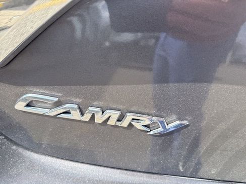 Used 2016 Toyota Camry XLE w/ Advanced Technology Package image 5