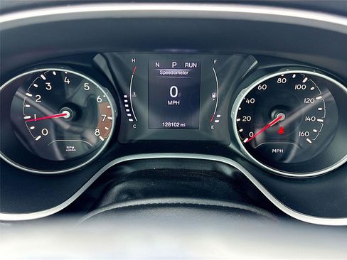 Used 2019 Jeep Compass Latitude AWD/4WD image 12