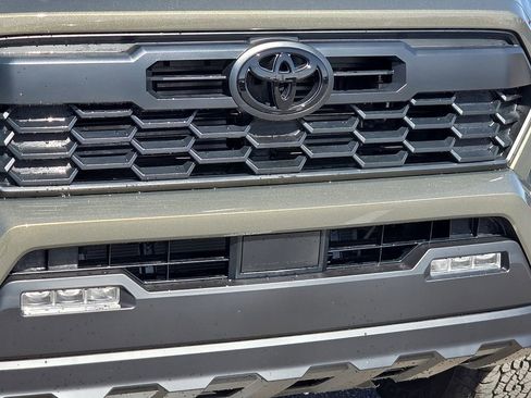 New 2026 Toyota Tacoma TRD Off-Road image 7
