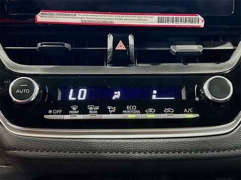 Used 2023 Toyota Corolla SE image 13