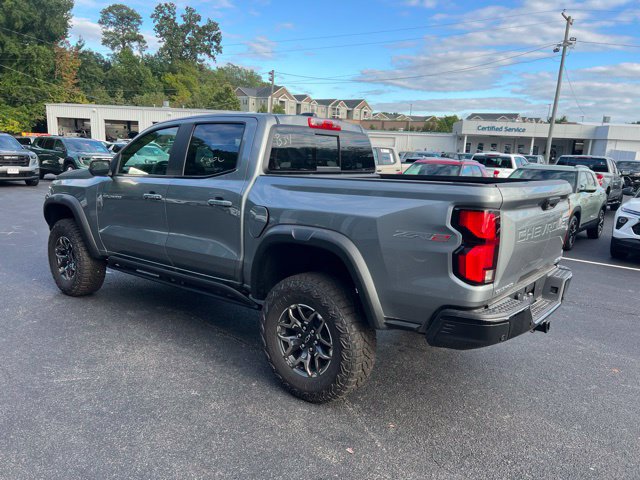 New 2026 Chevrolet Colorado ZR2 w/ Off-Road Front Bumper Package AWD/4WD image 21