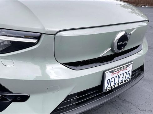 Used 2023 Volvo C40 P8 Recharge Ultimate image 33