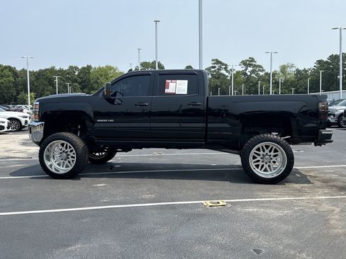 Used 2017 Chevrolet Silverado 2500 LT w/ LT Convenience Package AWD/4WD image 14