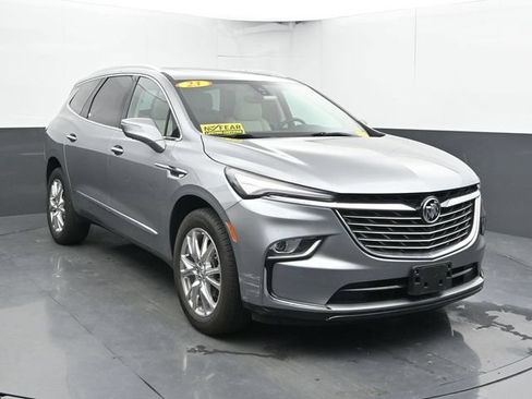 Used 2023 Buick Enclave Premium w/ Experience Buick Package FWD image 6