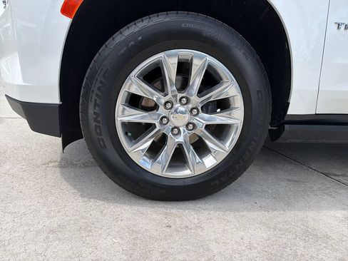 Used 2024 Chevrolet Tahoe Premier RWD image 12