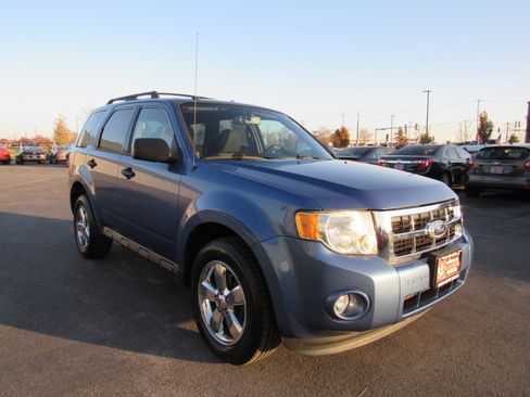 Used 2010 Ford Escape XLT image 7