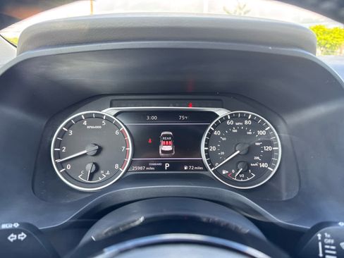 Used 2023 Nissan Rogue SL w/ SL Premium Package image 6