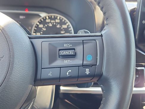 Used 2023 Nissan Pathfinder SL FWD image 26