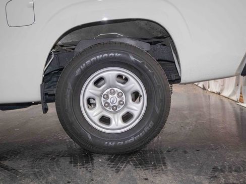 Used 2024 Nissan Frontier S w/ S Utility Package image 8