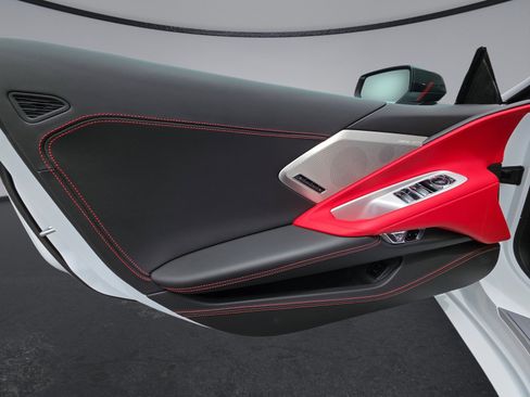 Used 2023 Chevrolet Corvette Stingray Premium Conv w/ Battery Protection Package RWD image 23