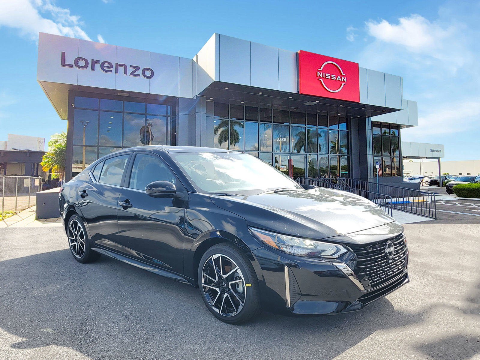 New 2025 Nissan Sentra SR w/ SR Premium Package FWD image 3