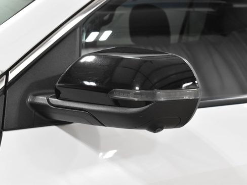 Used 2025 GMC Acadia Elevation image 38