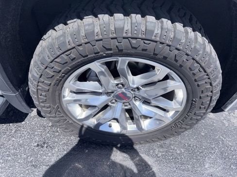 Used 2020 GMC Sierra 1500 SLT RWD image 27