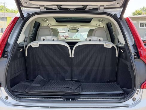 Used 2023 Volvo XC90 B6 Core w/ Climate Package AWD/4WD image 14