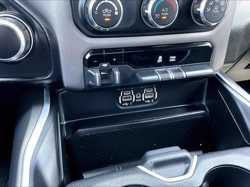 Used 2020 RAM 1500 Big Horn AWD/4WD image 12