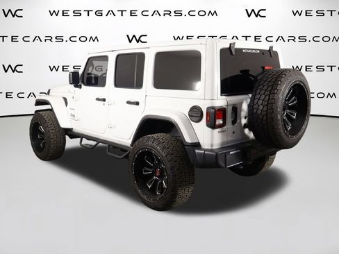 Used 2018 Jeep Wrangler Unlimited Sahara AWD/4WD image 46