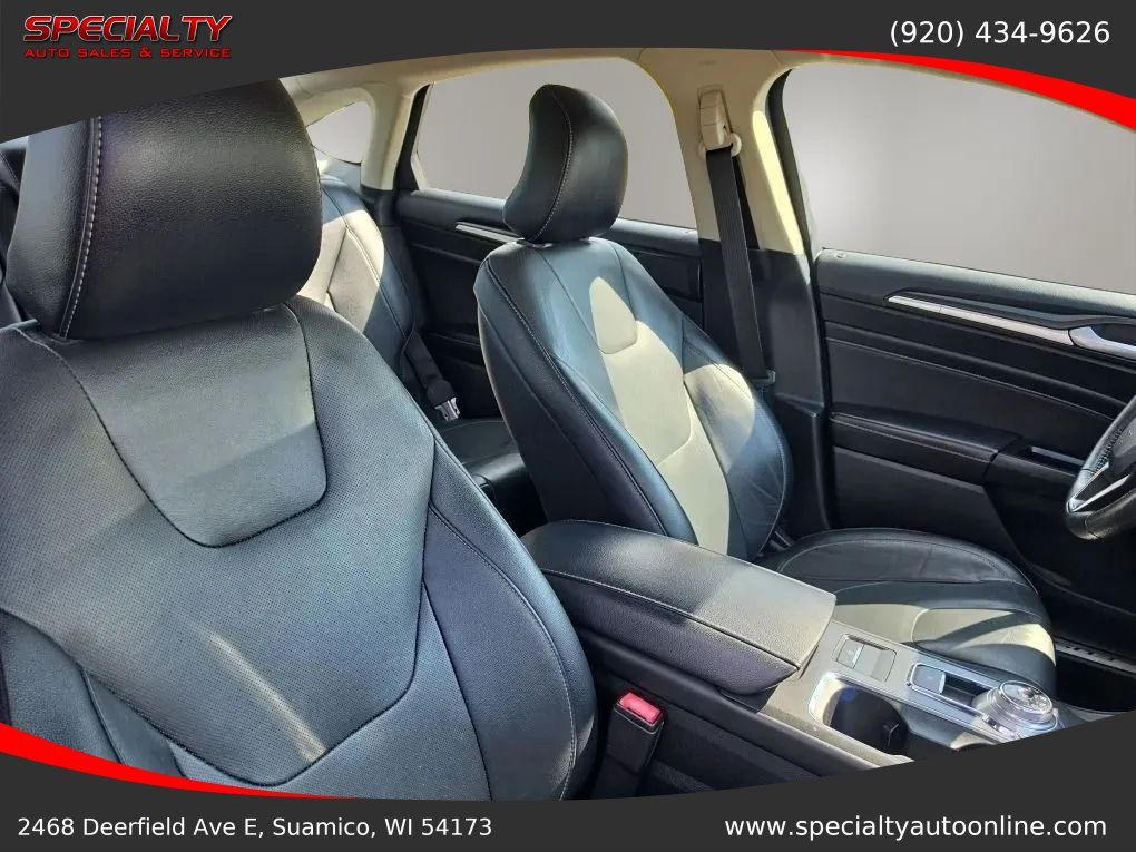 Used 2019 Ford Fusion Titanium FWD image 38