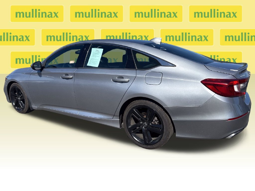 Used 2018 Honda Accord Sport image 10