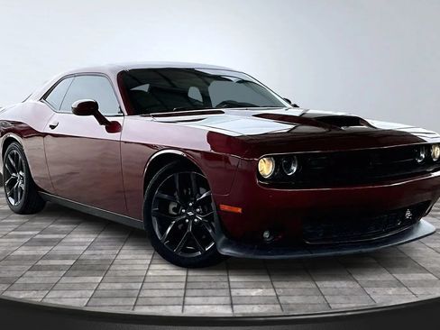 Used 2022 Dodge Challenger GT w/ Blacktop Package RWD image 3