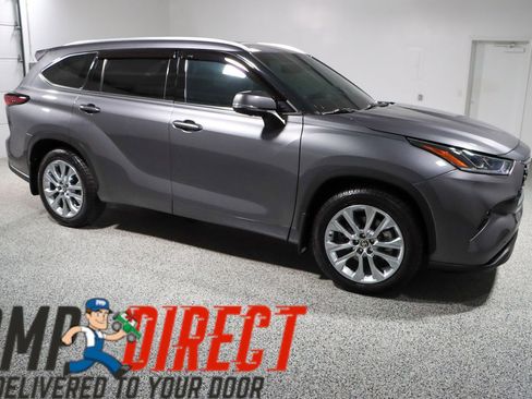Used 2024 Toyota Highlander Limited FWD image 6