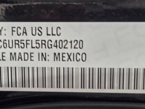 Used 2024 RAM 2500 Laramie w/ Safety Group AWD/4WD image 33