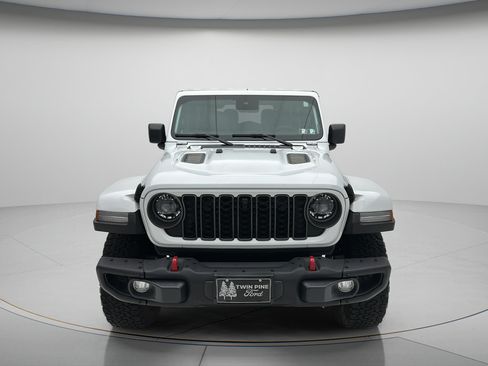 Used 2024 Jeep Wrangler Rubicon AWD/4WD image 6