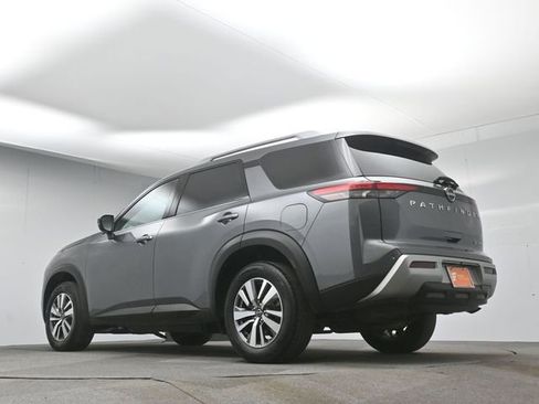 Used 2022 Nissan Pathfinder SL image 39