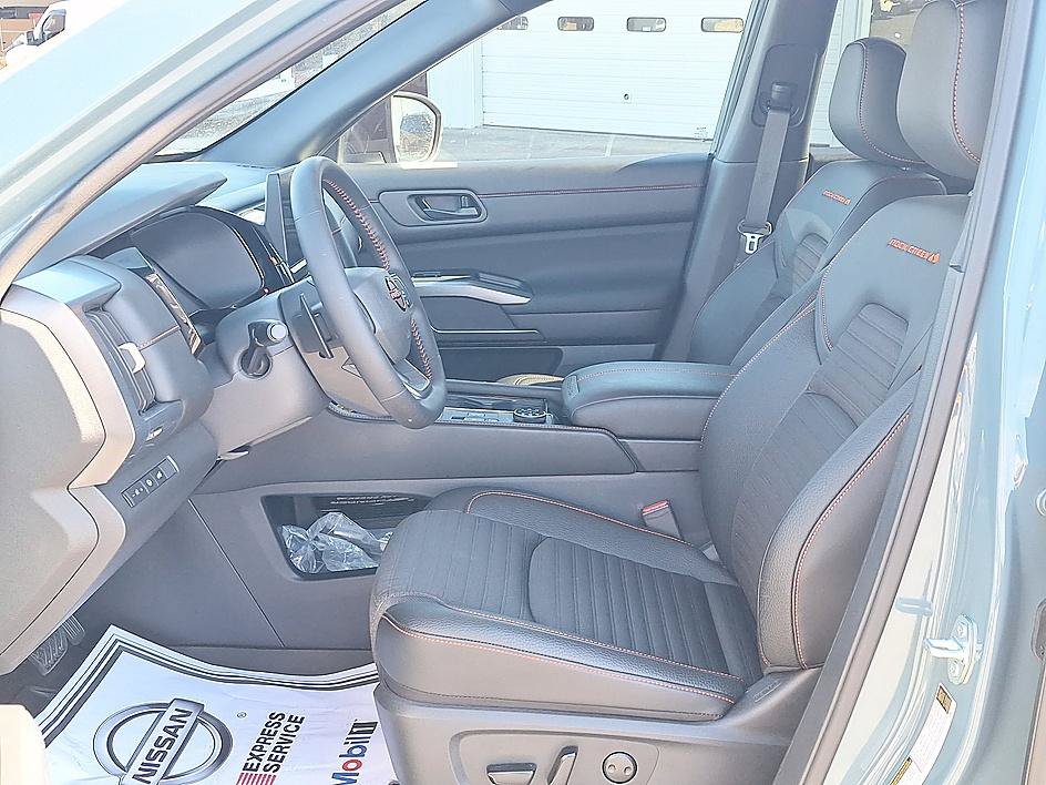 Certified 2026 Nissan Pathfinder Rock Creek w/ Rock Creek Premium Package AWD/4WD image 11