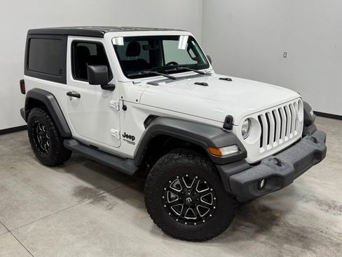 Used 2021 Jeep Wrangler Sport S image 38