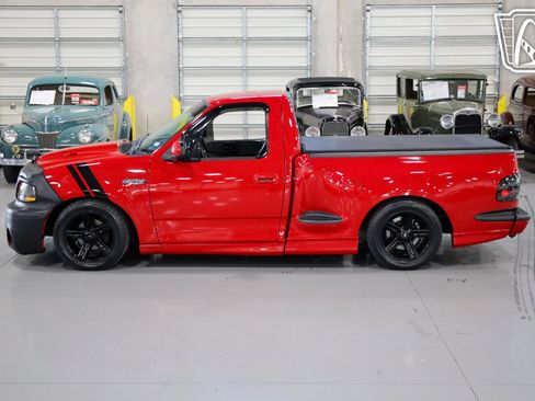Used 2003 Ford F150 Lightning image 8