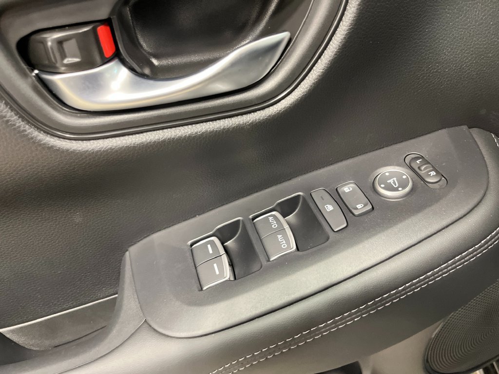 New 2027 Honda HR-V EX-L image 13