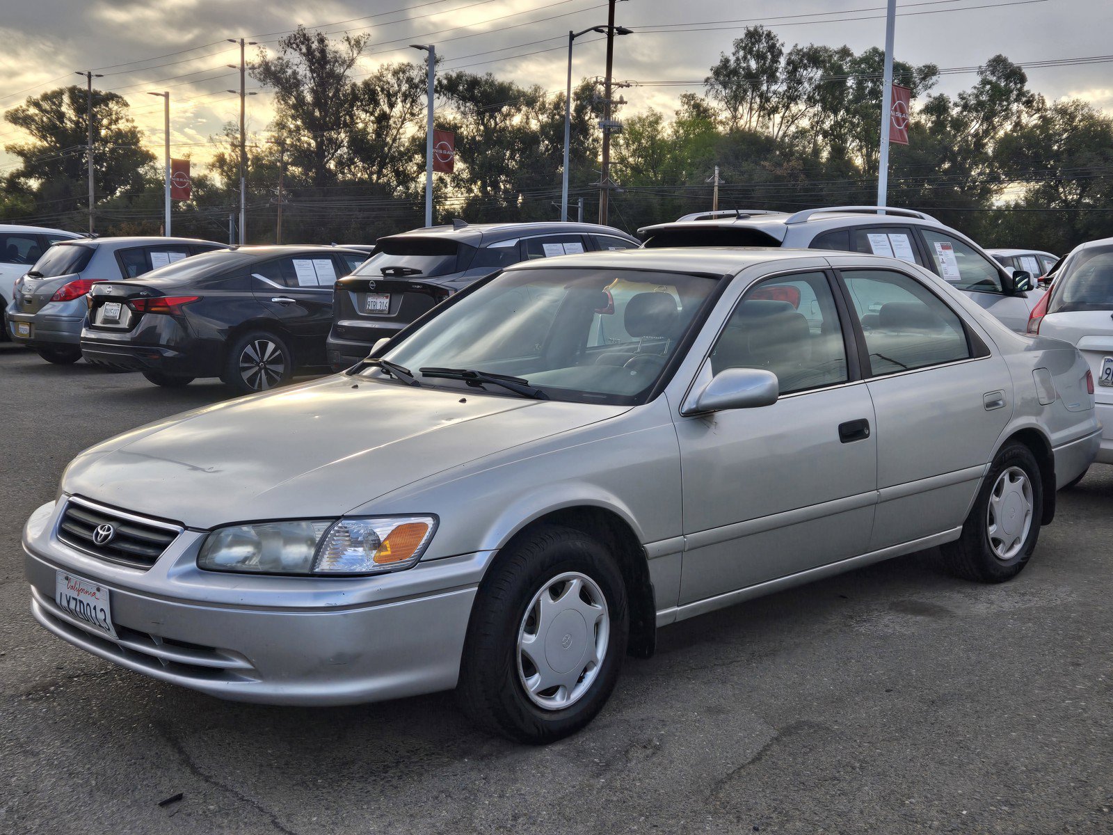 Used 2000 Toyota Camry CE w/ Value Pkg 1 FWD image 8