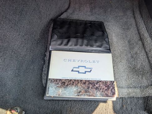 Used 1994 Chevrolet Camaro Z28 RWD image 74