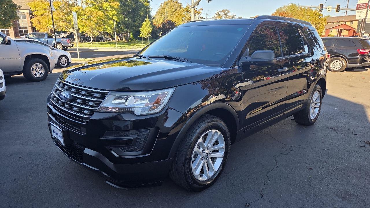 Used 2016 Ford Explorer 4WD image 2
