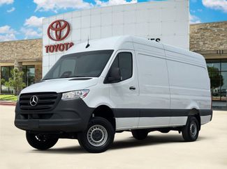 Used 2025 Mercedes-Benz Sprinter 2500 video 1