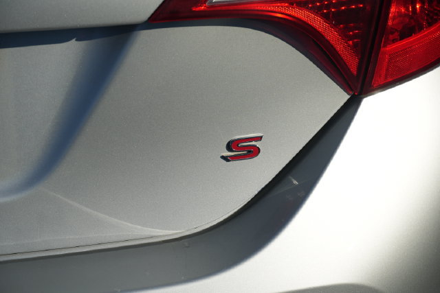 Used 2015 Toyota Corolla S FWD image 19