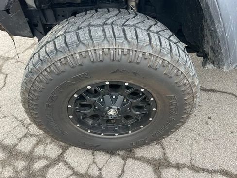 Used 2020 Jeep Gladiator Rubicon w/ Cold Weather Group AWD/4WD image 8