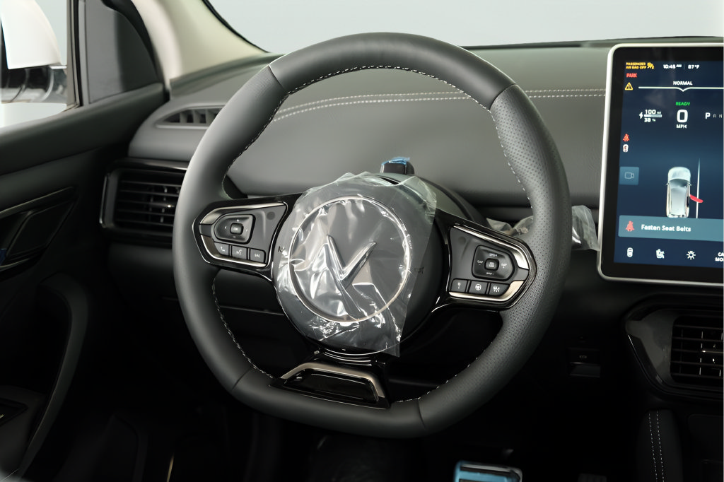 New 2025 VinFast VF 8 Eco AWD/4WD image 7