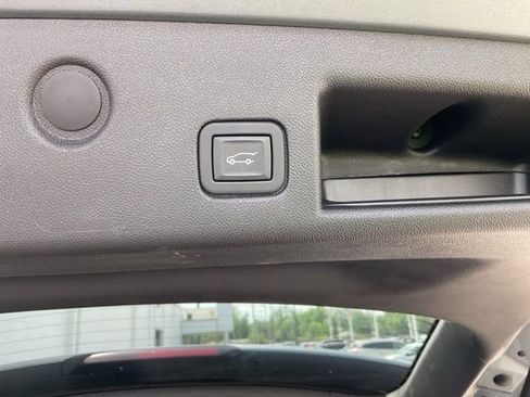 Used 2024 Chevrolet Equinox RS image 8