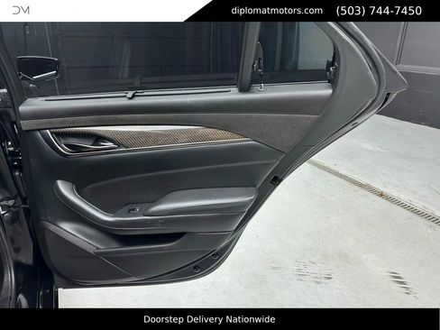Used 2017 Cadillac CTS V w/ Luxury Package image 26