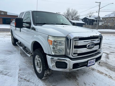 Used 2011 Ford F250 XLT w/ XLT Interior Pkg image 4