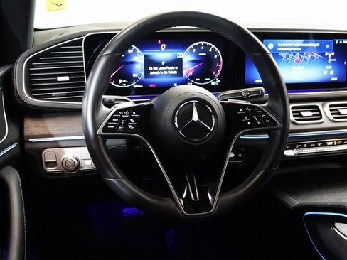 Used 2024 Mercedes-Benz GLE 450 4MATIC w/ AMG Line Exterior image 18